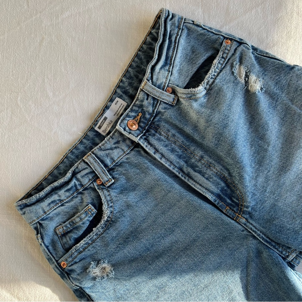 Bershka Ripped Mom Jeans
